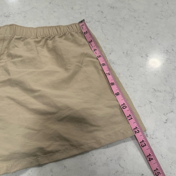 Patagonia Women's M  2.5" Barely Baggies Nylon Shorts Oar Tan Pockets Recycled - Picture 11 of 13